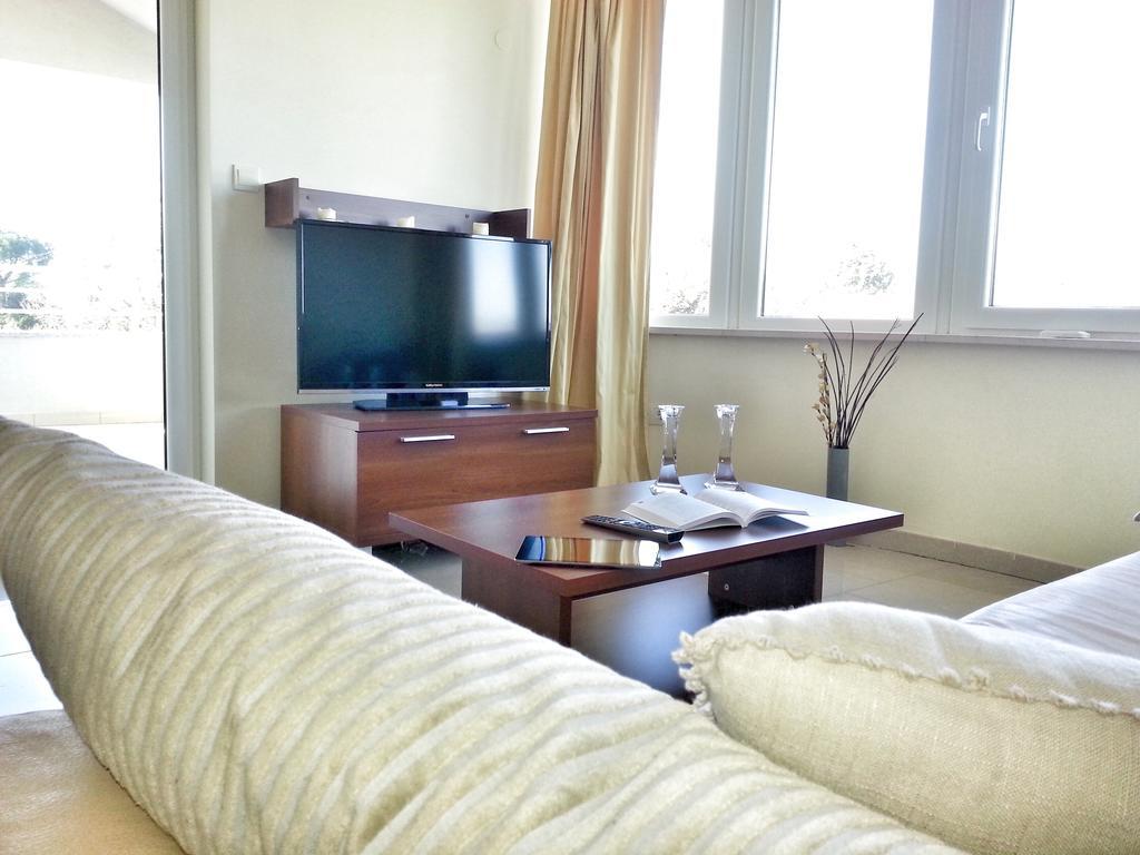 Apartments Kovacic Малинска Экстерьер фото